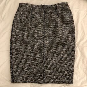 NVR WRN Ann Taylor pencil skirt - size 6